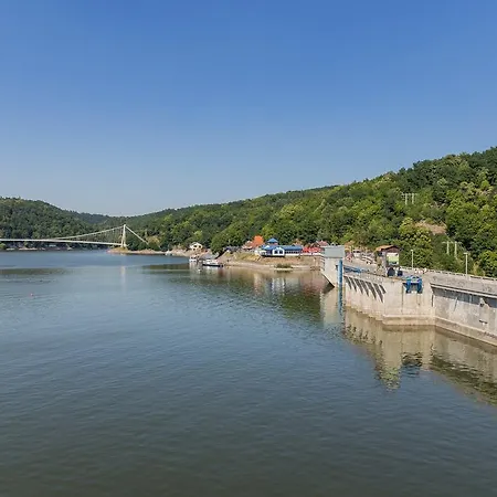 Lodge U Lesa - Vranovská Přehrada *