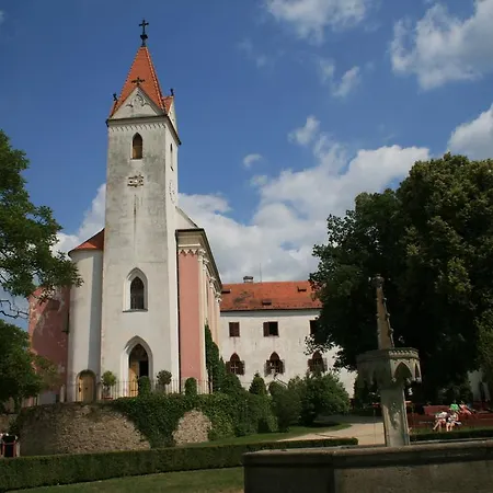 U Lesa - Vranovská Přehrada Lodge
